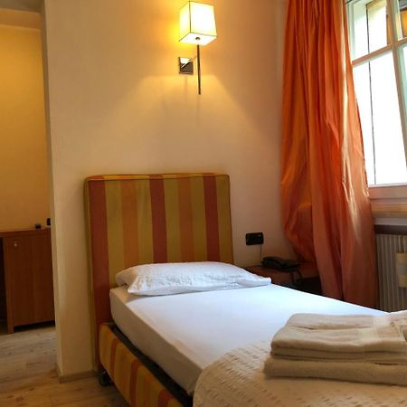 Hotel Antica Trattoria Cles Esterno foto